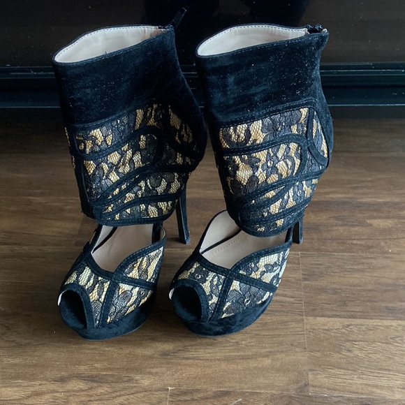 Lace Booties - Picture 2 of 4